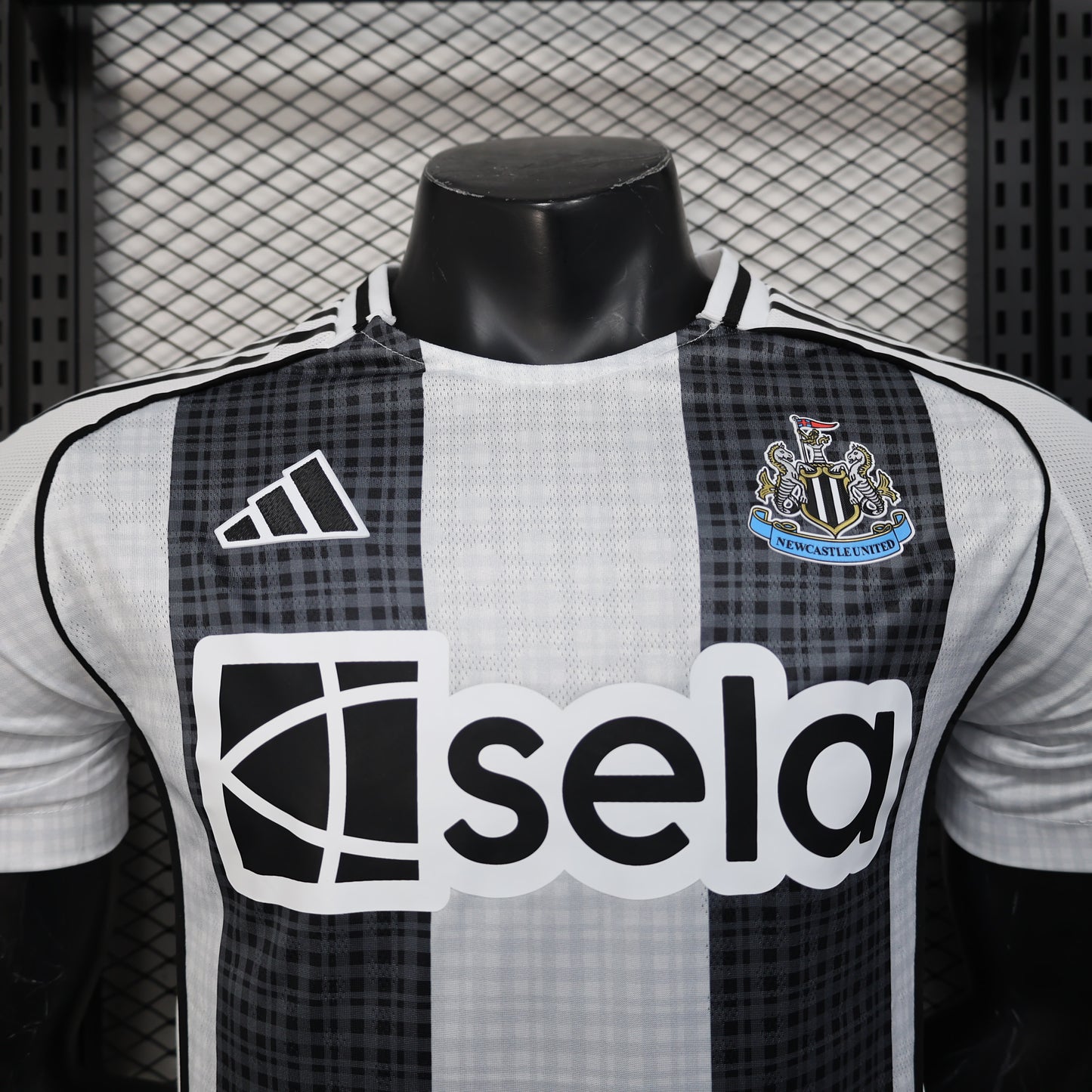 Maglia casalinga del Newcastle United 25/26