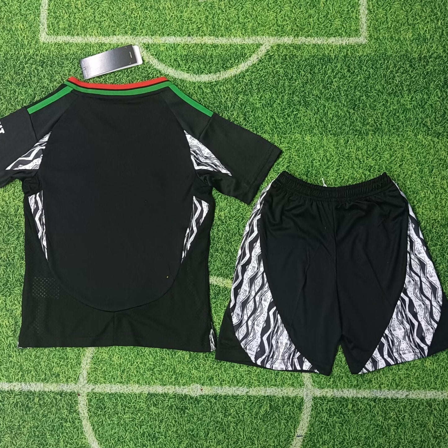 Kit da trasferta per bambini dell'Arsenal 24/25
